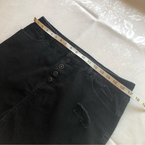 Rewash Brand Women’s Size 13(31) Black Mini Denim Jeans Skirt Ripped Button-Fly - Picture 9 of 16